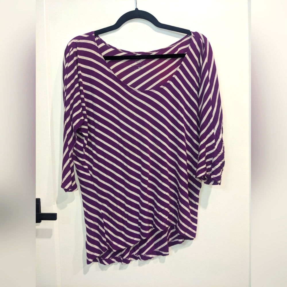 Light weight, purple stripped Maurices shirt